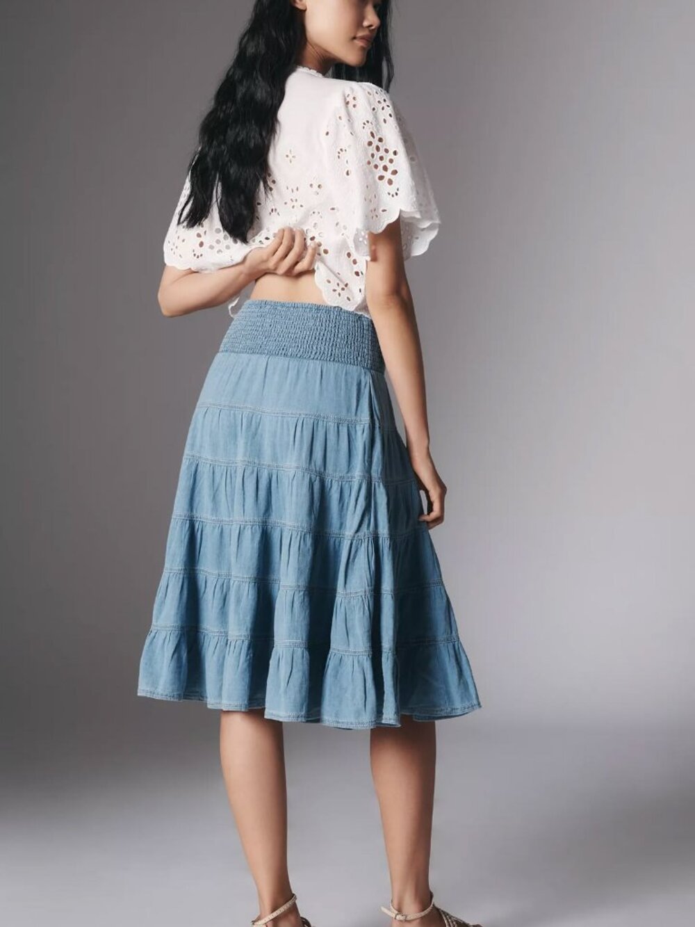 100% COTTON!!!Anthropologie Smocked Denim Midi Skirt - Picture 3 of 5